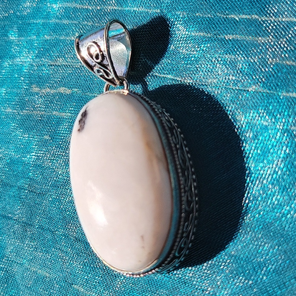Natural White Dendritic Agate Pendant - Picture 5 of 8